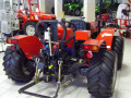 Traktor AGT 850T rozšířená verze - zadní část.jpg